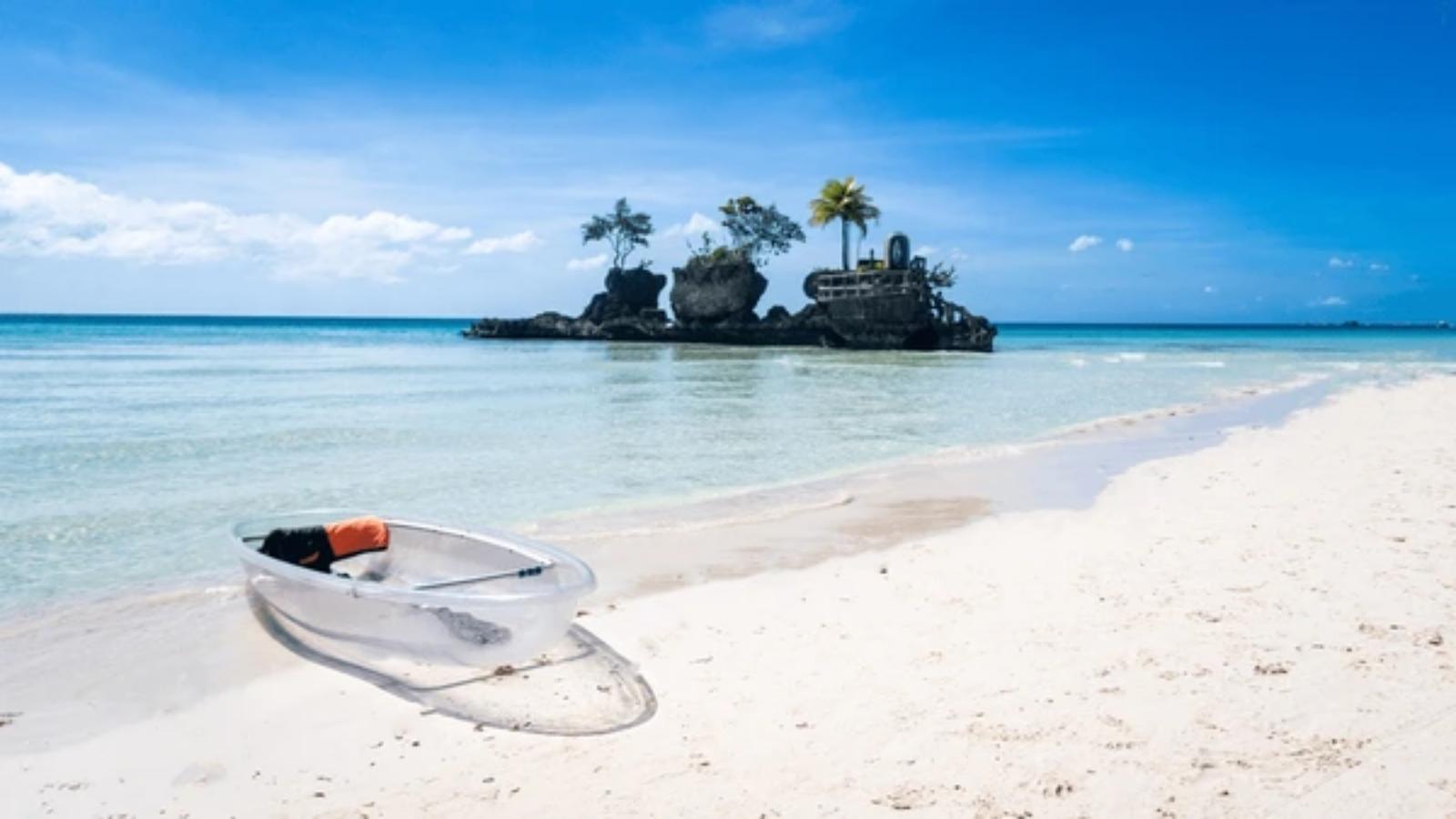 Philippines Paradise Escape: Culture, Volcanoes & Island Bliss