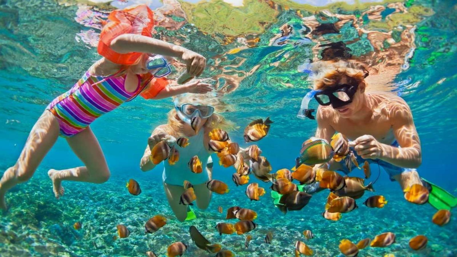 Philippines Paradise Escape: Culture, Volcanoes & Island Bliss