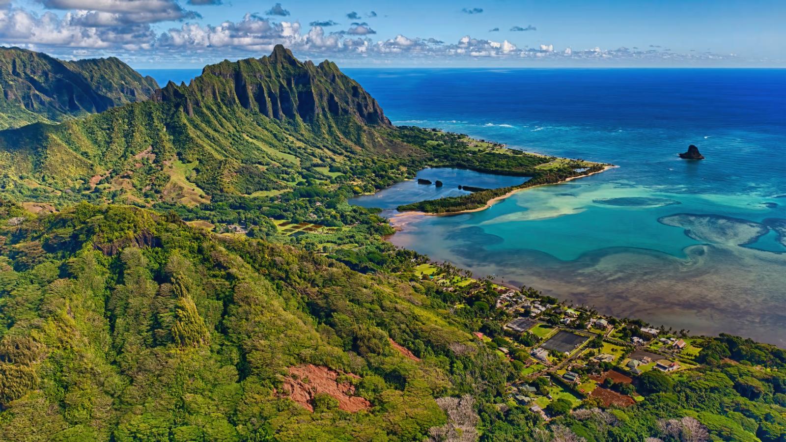 Hawaiian Dreams From Waikiki to the Na Pali Coast