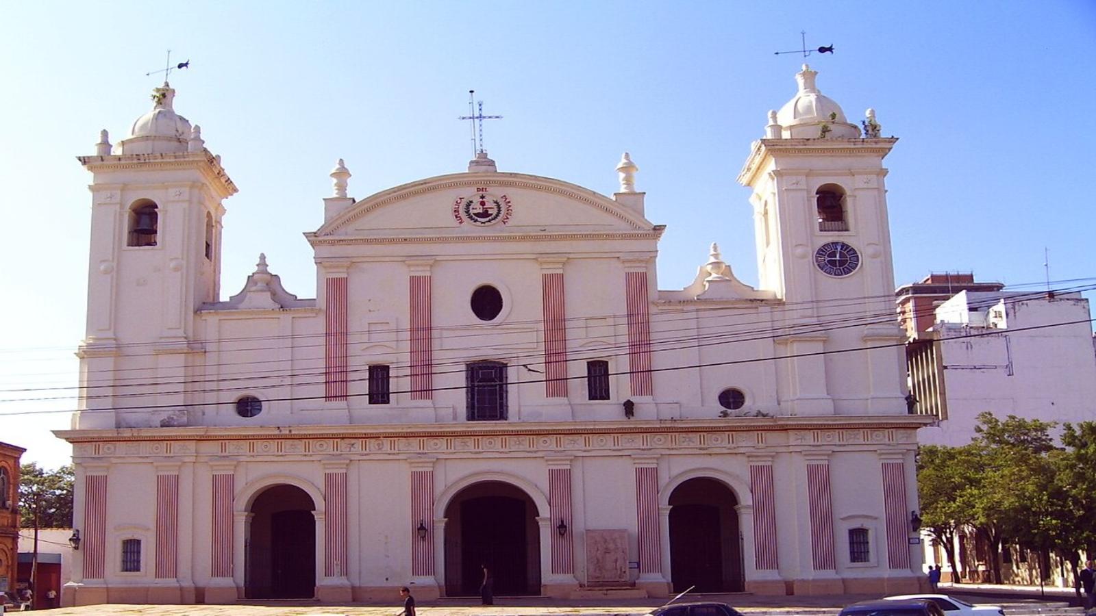 Highlights of Paraguay & Brazil