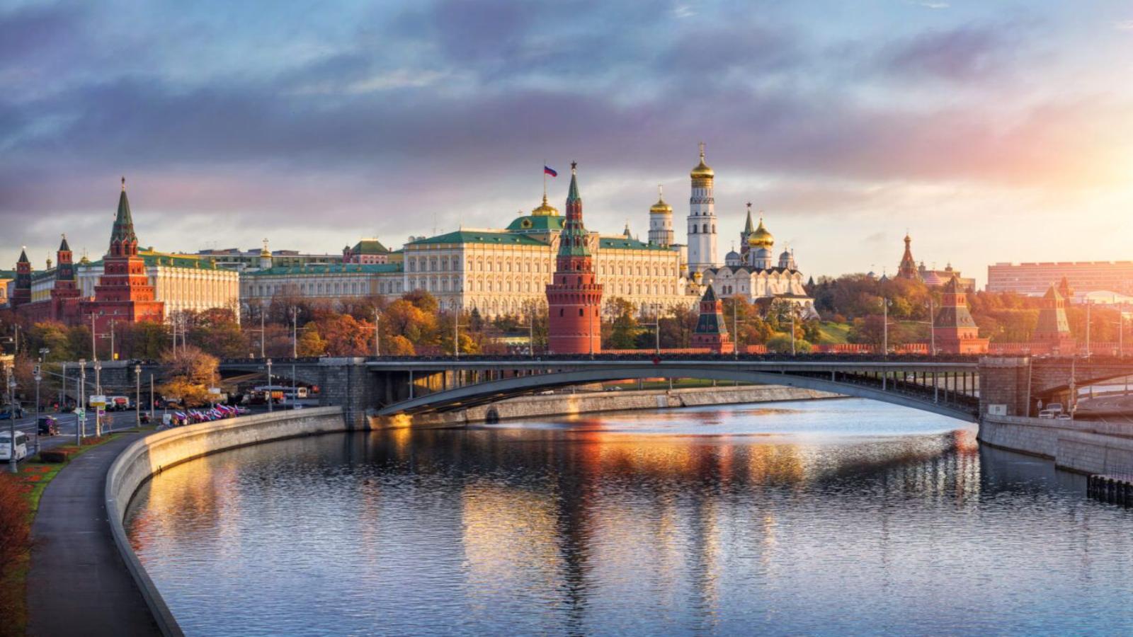 Russia Unveiled: Culture, History & Palaces