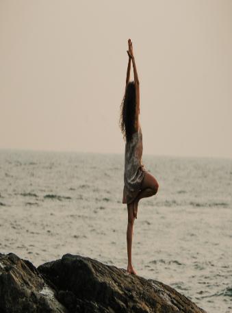 14 Days Yoga, Ayurveda
