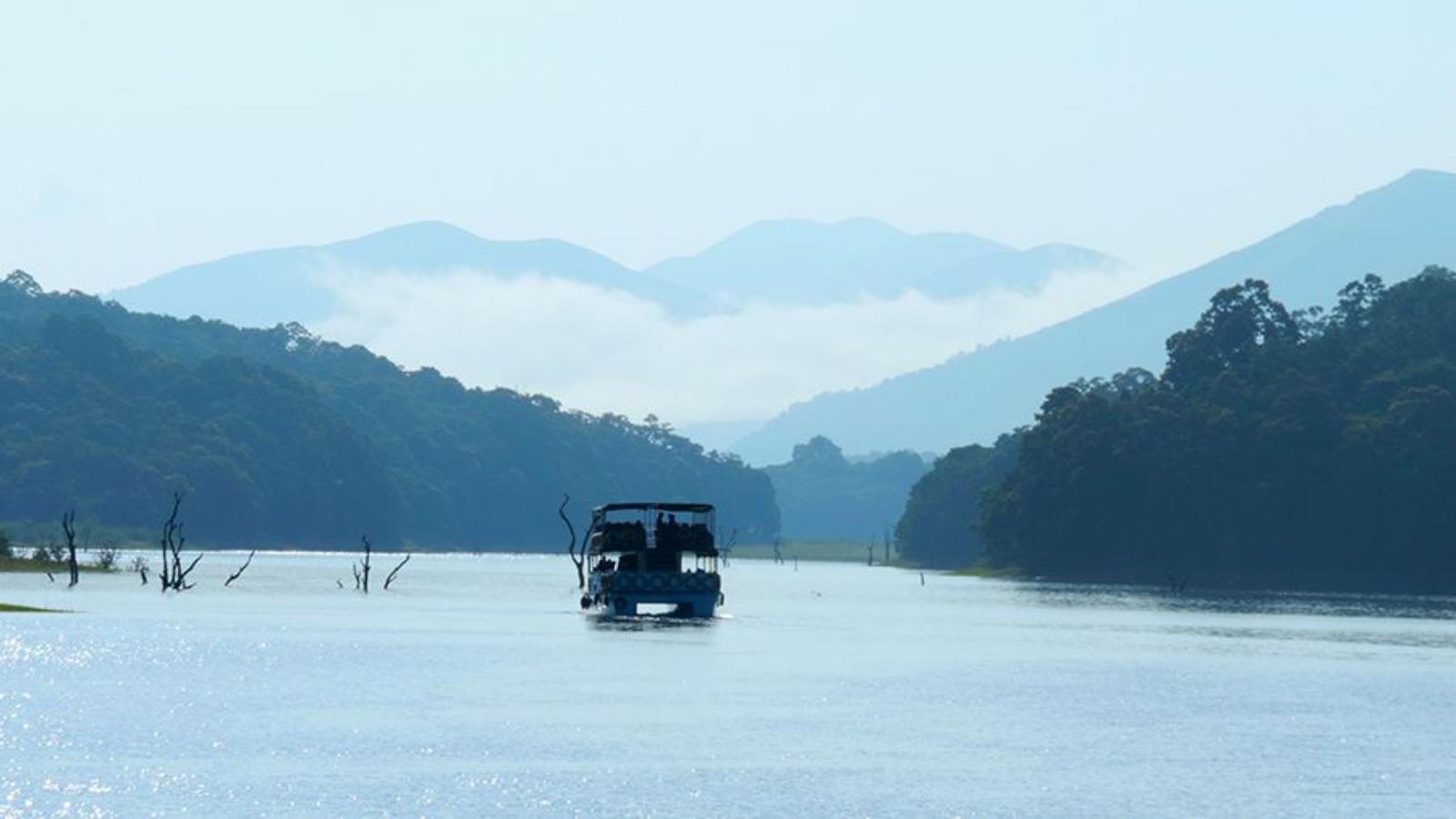 10 Days Essence of Kerala: Backwaters, Beaches & Culture