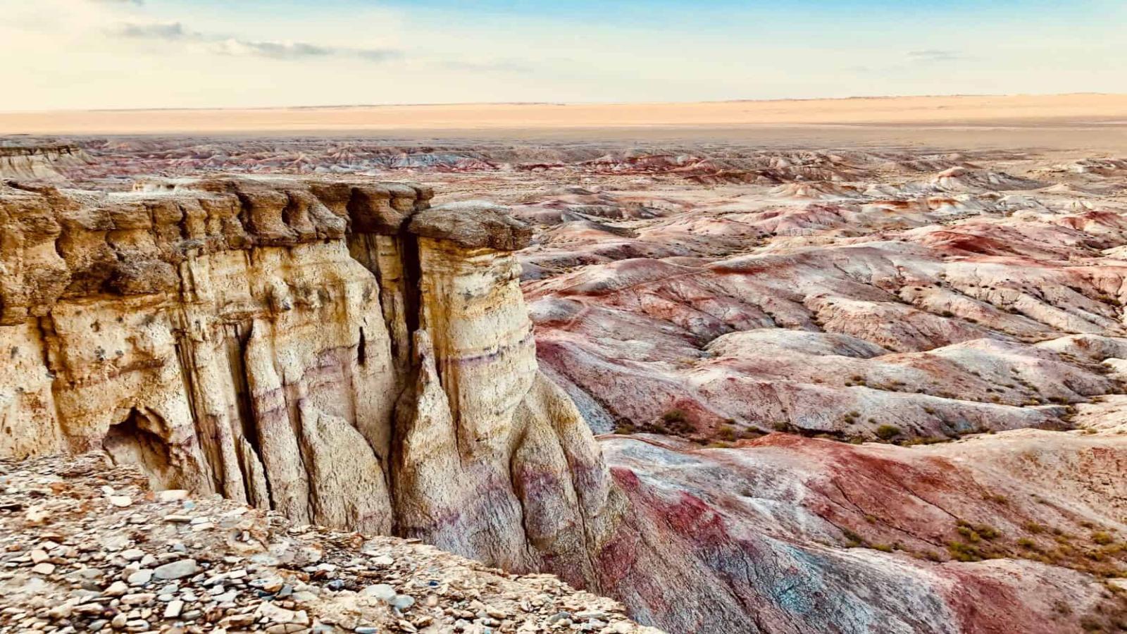 Mongolia Expedition Deserts, Dunes & Traditions