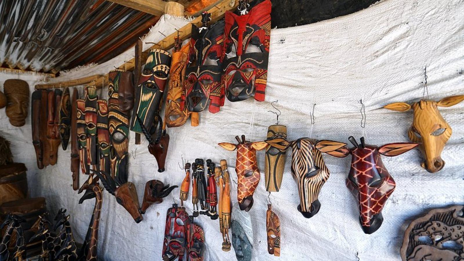 Namibia Discovery – Dunes, Desert & Wildlife Adventure