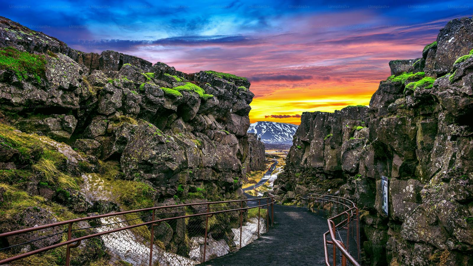 Iceland Northern Lights & Natural Wonders